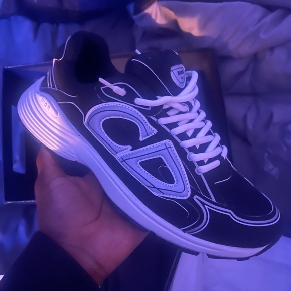 Just need some extra cash in my pocket - Picture 6 of 6